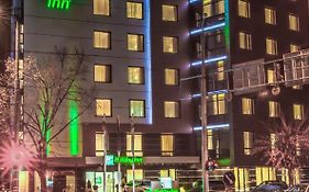 Holiday Inn By Ihg  4*